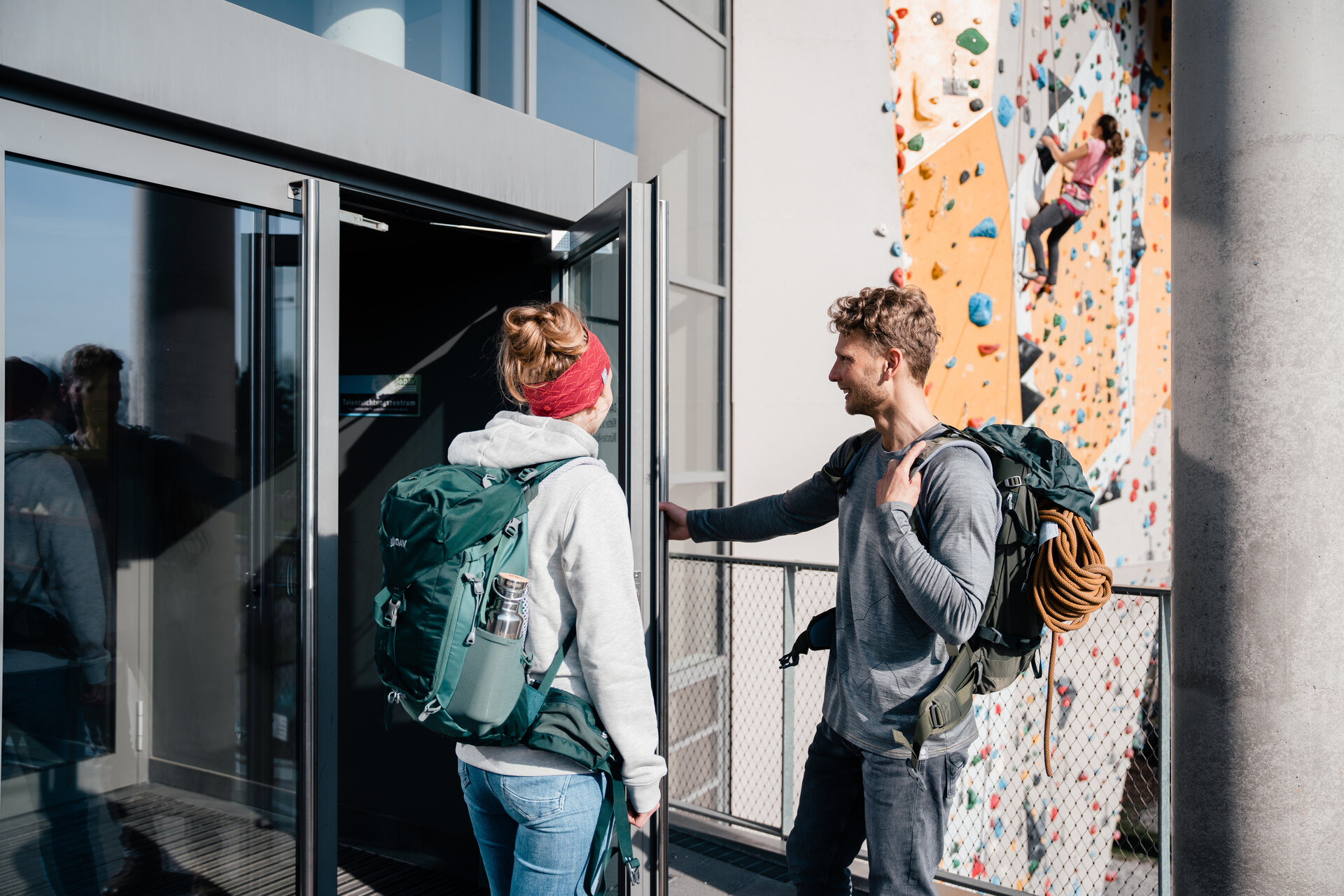 Bouldern und Indoor-Klettern ist bei vielen DAV-Sektionen möglich | © DAV/Marisa Koch